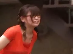 写真スタジオで二人の女の子。 安 心して 見れる av