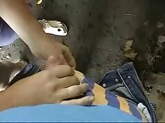 恥知らずあなたの友人や妹と一緒にそれを楽しむ。 イケメン av 男優 動画